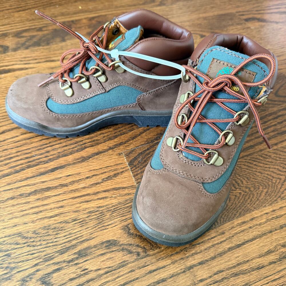 New Boy's Timberland Hiking Youth Field Boot in Dark Brown Nubuck - Size 1